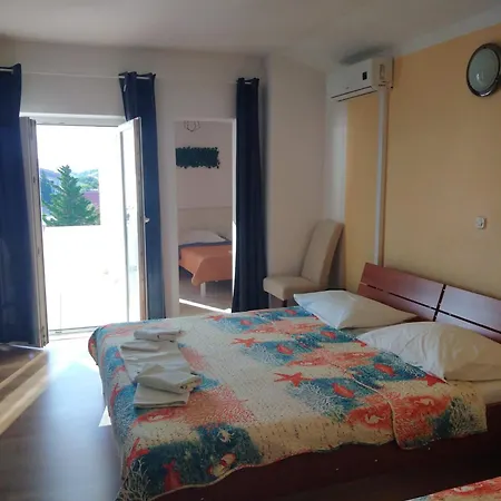 Frane Apartment
