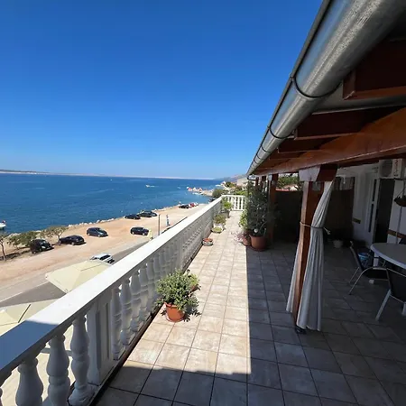 Frane Apartment *
